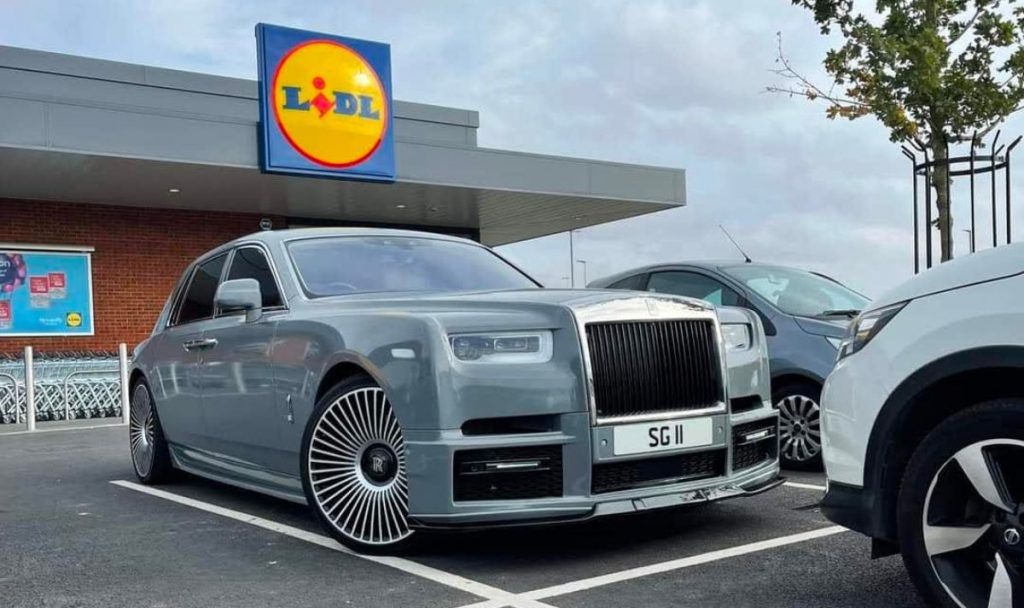 Shopper slams 'idiot driver' for 'terrible' Rolls-Royce parking outside Lidl Rolls Royce