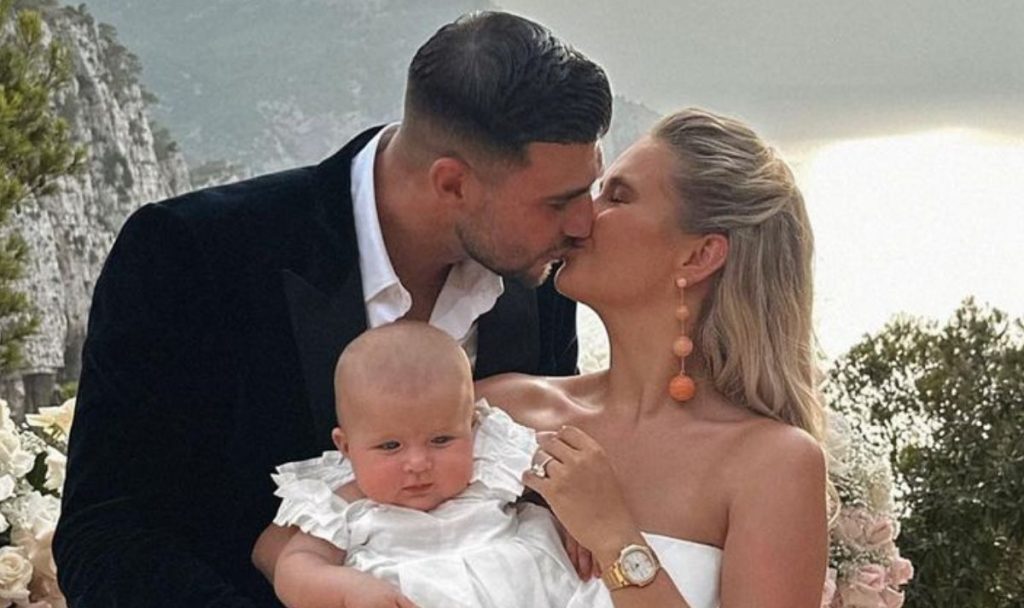 Molly–Mae Hague's staggering six-figure engagement ring exposed by jewellers Molly Mae Hague